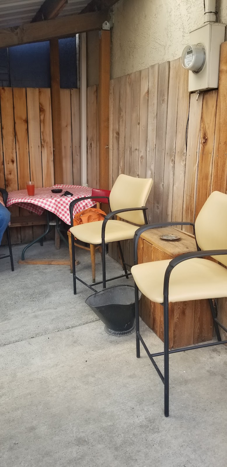 Dillons | restaurant | 161 NE Main St, Willamina, OR 97396, USA | 5038767845 OR +1 503-876-7845