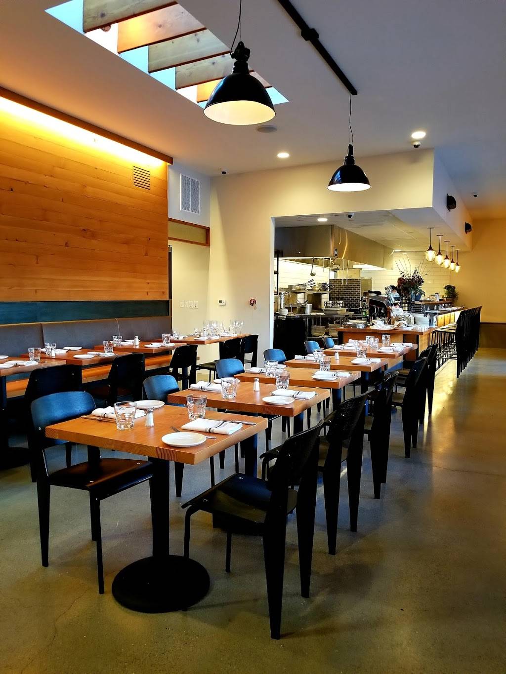 Creekwood Restaurant | restaurant | 3121 Sacramento St, Berkeley, CA 94702, USA | 5106478210 OR +1 510-647-8210