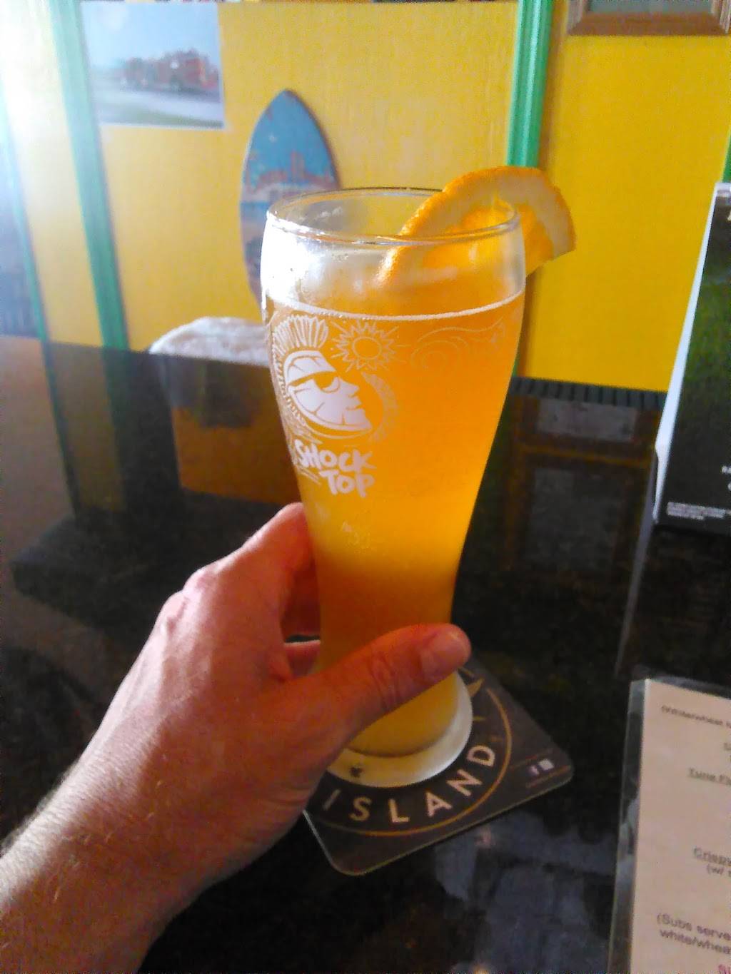 Pineapple Point | restaurant | 142 N Atlantic Ave, Cocoa Beach, FL 32931, USA | 3216134859 OR +1 321-613-4859