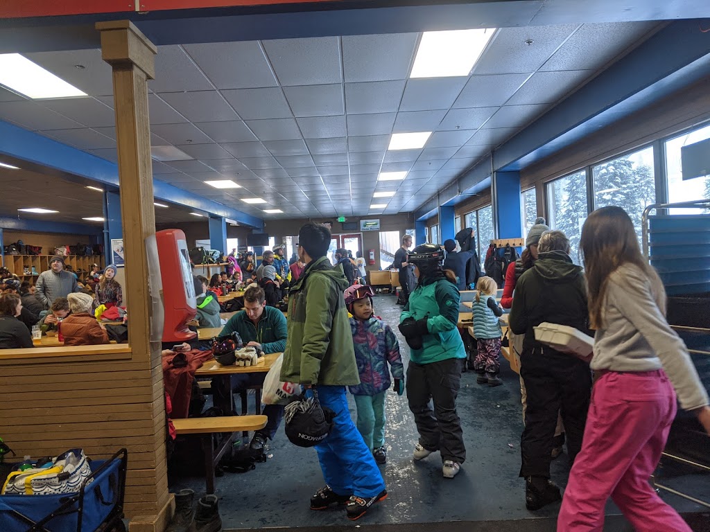 Pacific Crest Lodge | restaurant | Summit Stevens Pass, U.S. Hwy 2, Skykomish, WA 98288, USA | 2068124510 OR +1 206-812-4510