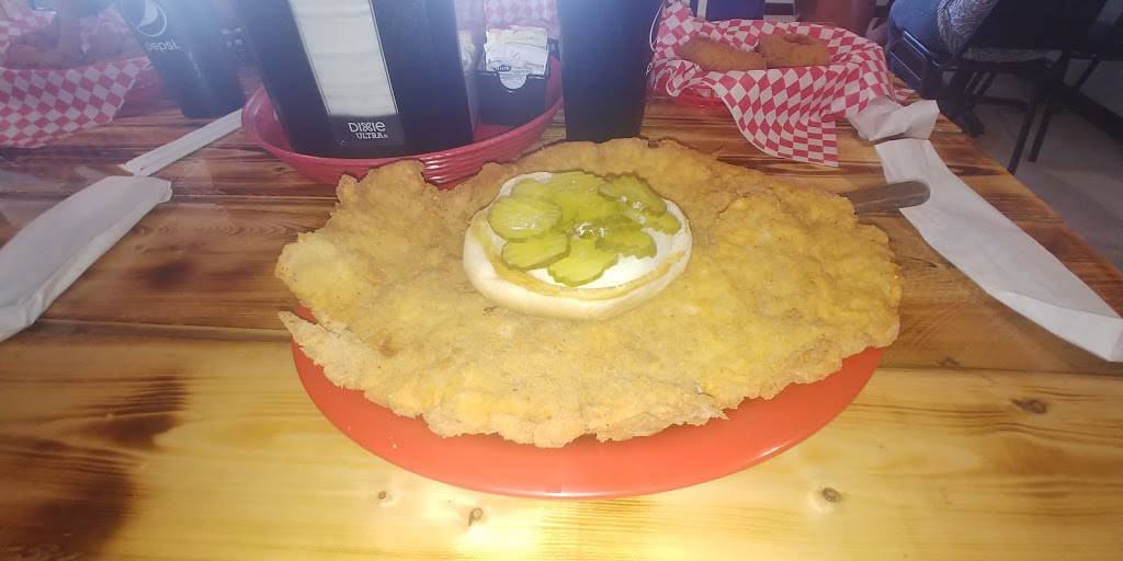 Garis Diner | restaurant | 420 Industrial Blvd, Slater, MO 65349, USA | 6603247075 OR +1 660-324-7075