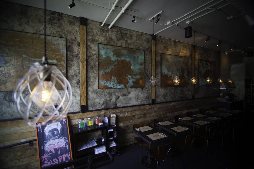 Umami Burger Arts District | restaurant | 738 E 3rd St, Los Angeles, CA 90013, USA | 3232638626 OR +1 323-263-8626