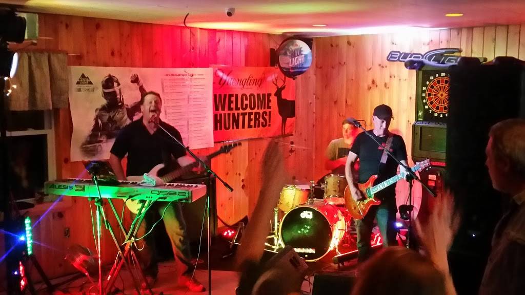 Betty Blue | restaurant | 1 W Cayuga St, Moravia, NY 13118, USA | 3154972077 OR +1 315-497-2077