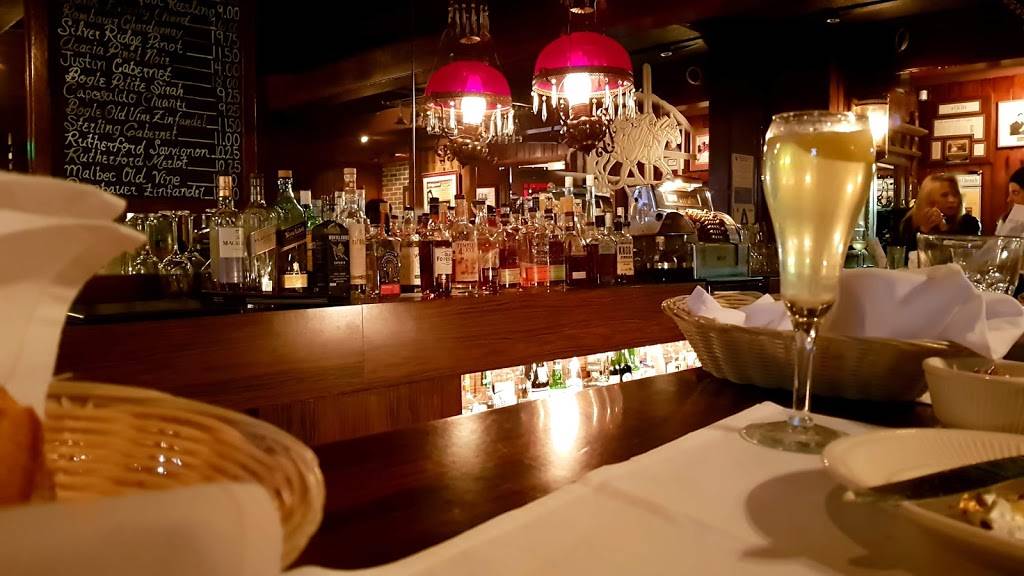 Taylors Steak House | restaurant | 3361 W 8th St, Los Angeles, CA 90005, USA | 2133828449 OR +1 213-382-8449