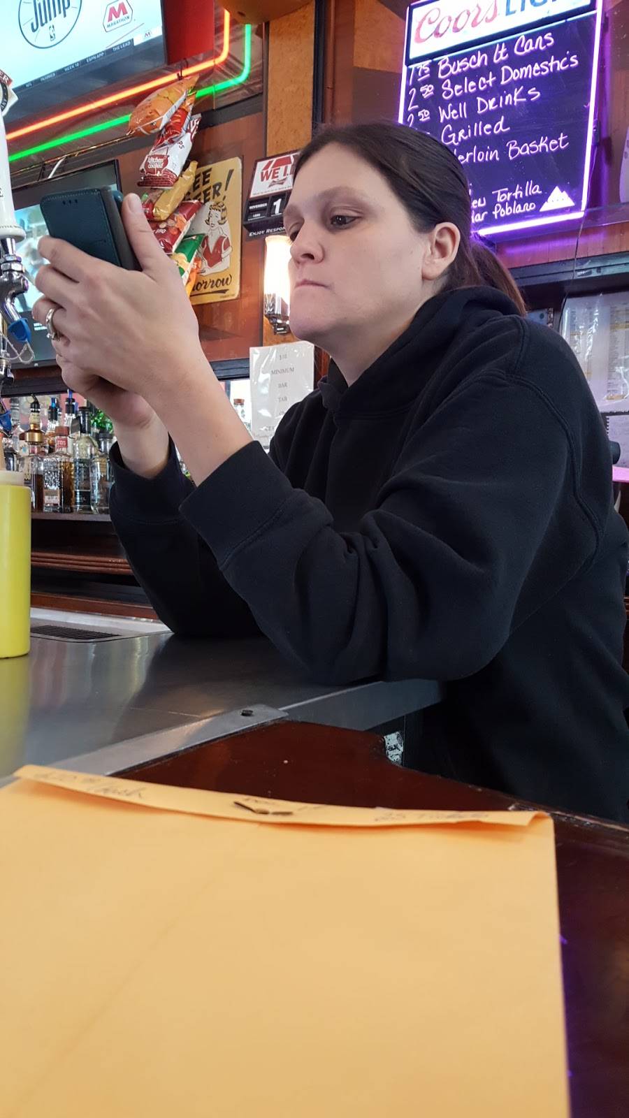 The Old Palace Tavern | restaurant | 701 15th Ave, East Moline, IL 61244, USA | 3097559020 OR +1 309-755-9020