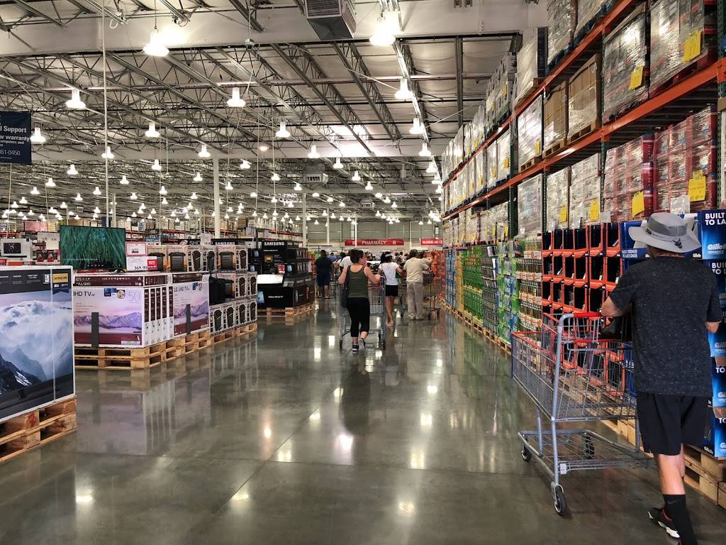 Costco Food Court | meal takeaway | 2000 Market Place Drive, Monterey Park, CA 91755, USA | 3238901901 OR +1 323-890-1901