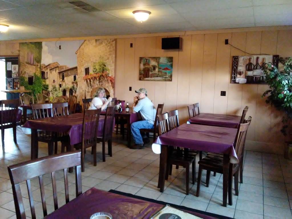 Rozarios Pizza & Pasta | restaurant | 42 N 1st St, Black River Falls, WI 54615, USA | 7152840006 OR +1 715-284-0006