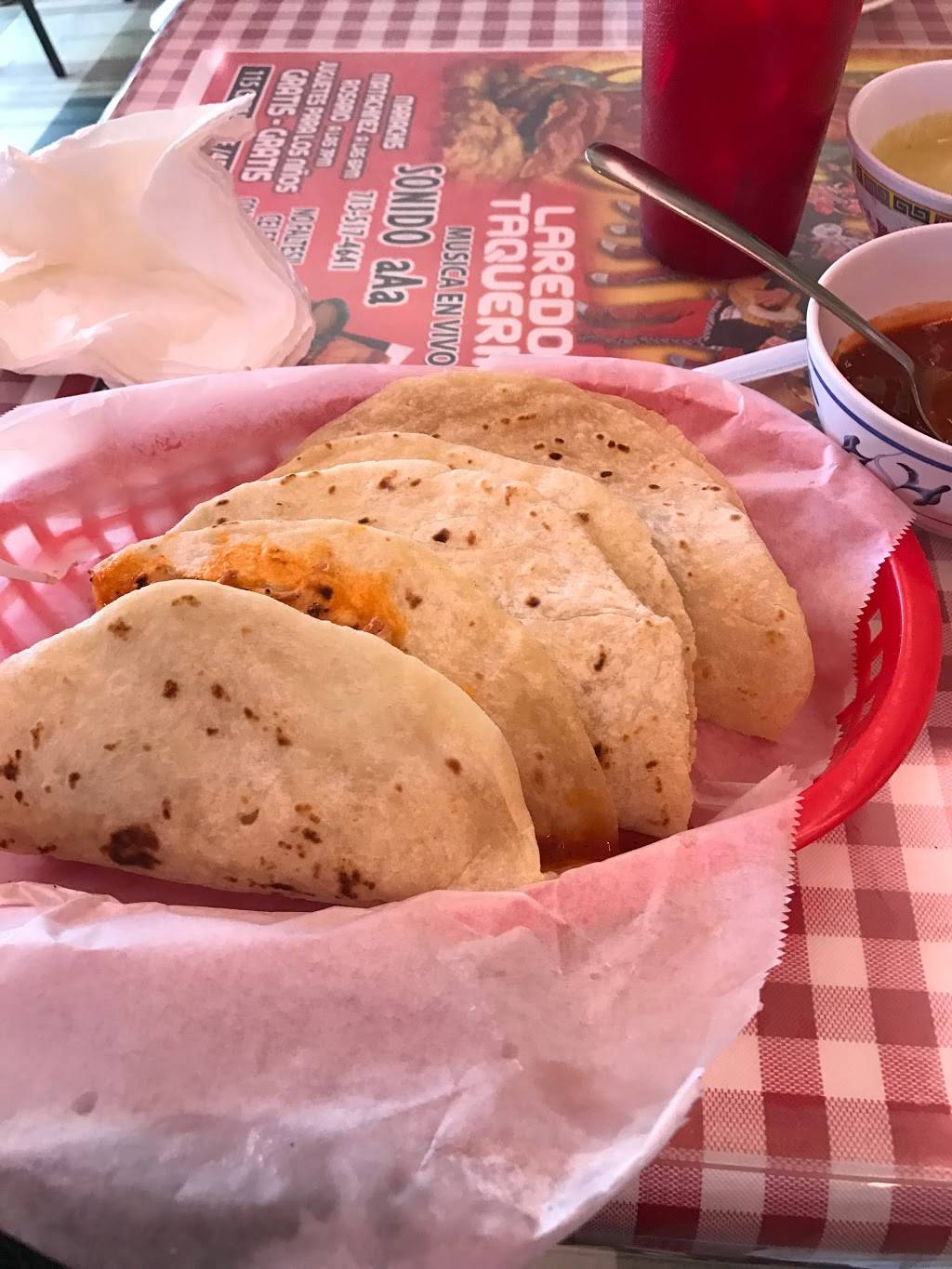Taqueria Laredo | restaurant | 115 Cavalcade St, Houston, TX 77009, USA | 7132139087 OR +1 713-213-9087