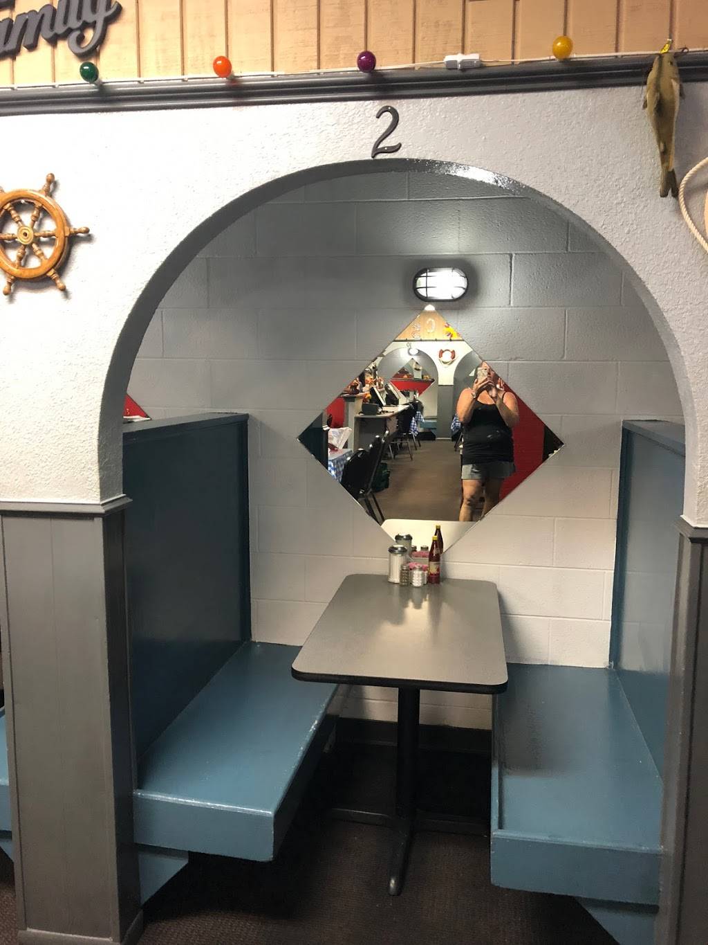 Catfish Sams | restaurant | 4806, 2735 W Division St, Arlington, TX 76012, USA | 8172759631 OR +1 817-275-9631