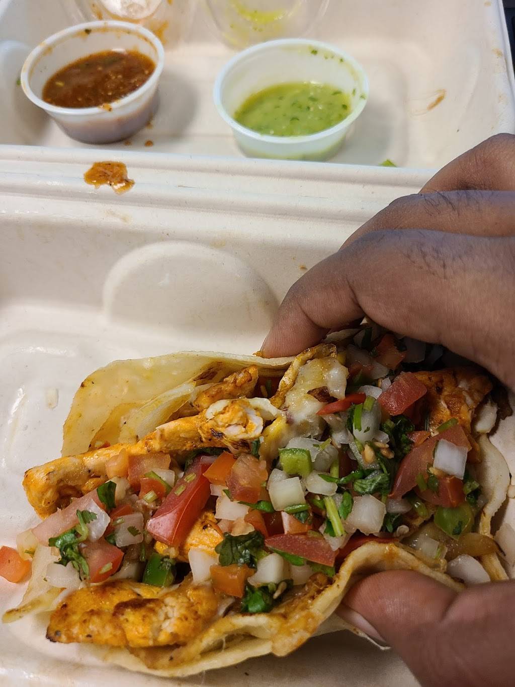 La Chingona Taqueria | restaurant | 29 148th Ave SE, Bellevue, WA 98007, USA | 4254425350 OR +1 425-442-5350