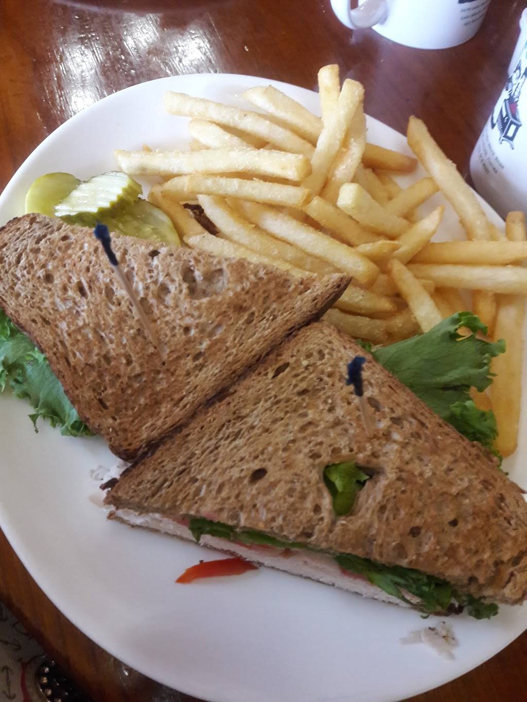 Moms Kitchen | restaurant | 7478 Lake Worth Rd, Lake Worth, FL 33467, USA | 5619644931 OR +1 561-964-4931