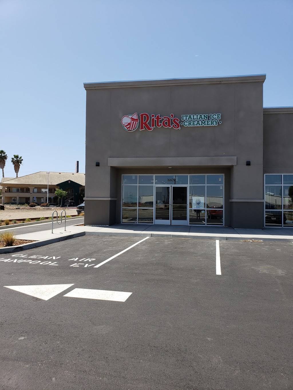 Ritas Italian Ice & Frozen Custard | restaurant | 16609 Harlan Rd, Lathrop, CA 95330, USA | 2092995550 OR +1 209-299-5550