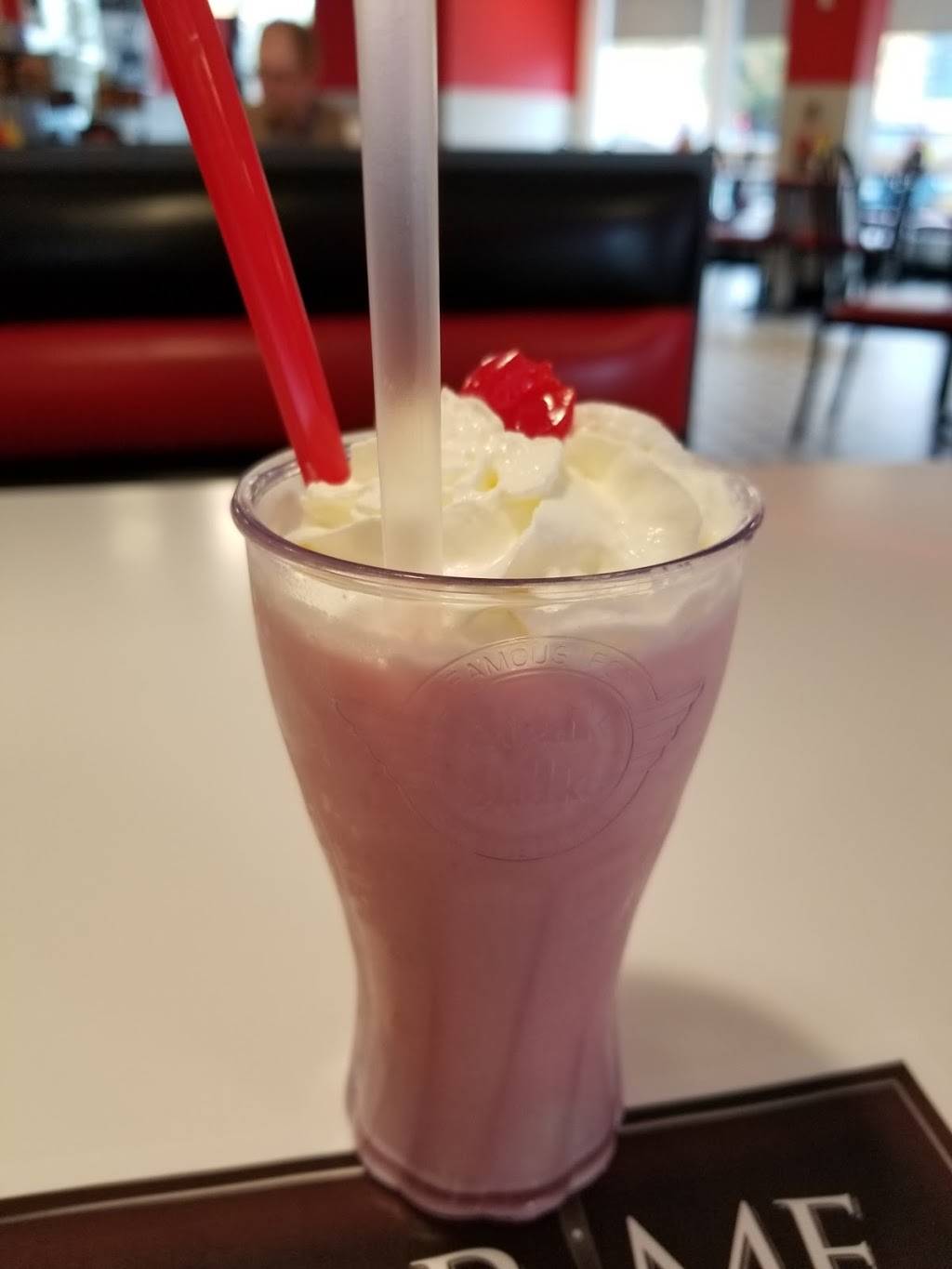 Steak n Shake | restaurant | 635 E Carmel Dr, Carmel, IN 46032, USA | 3178443936 OR +1 317-844-3936