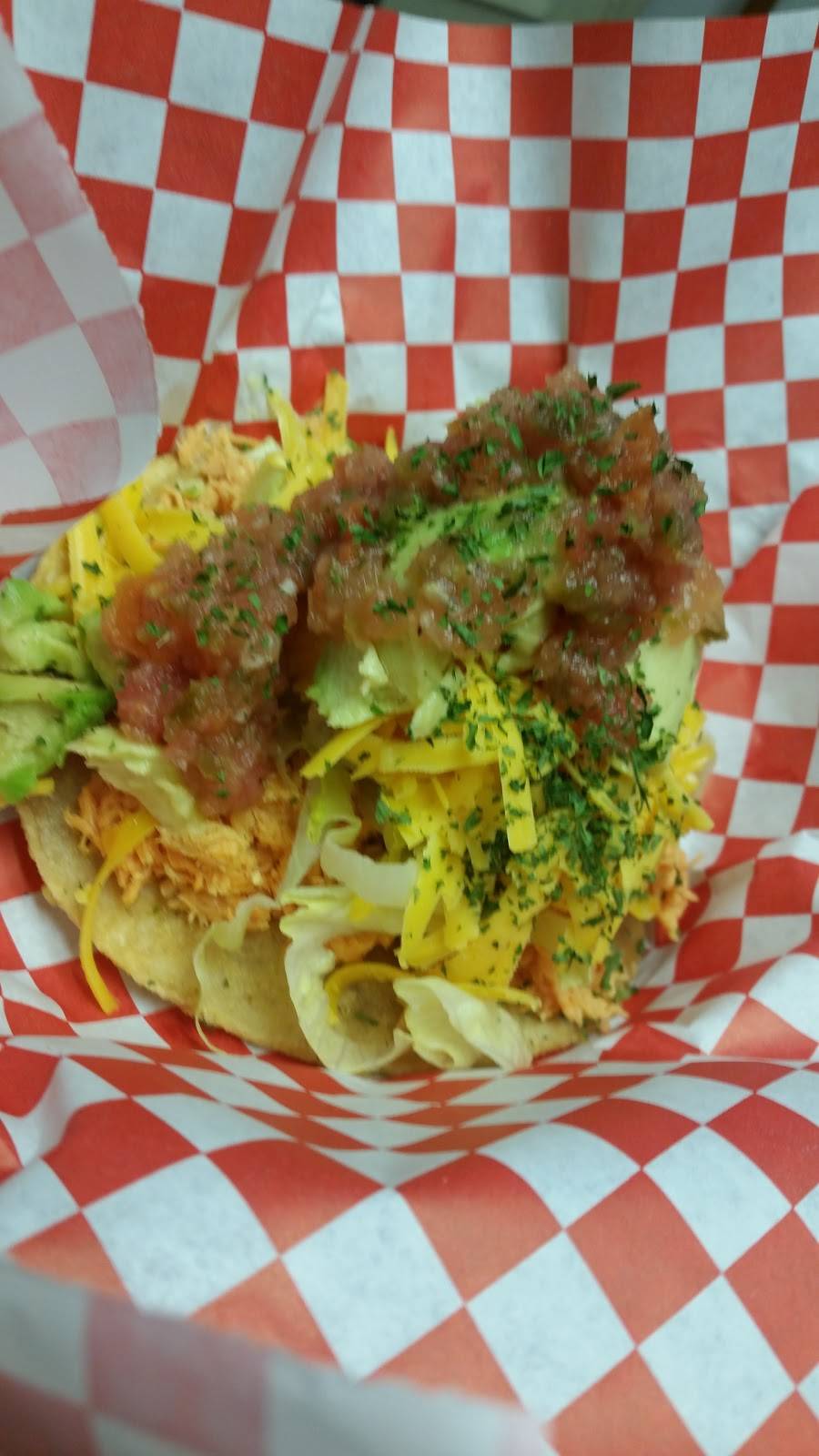 Coachs Corner Bar & Grill | restaurant | 13708 S Inglewood Ave, Hawthorne, CA 90250, USA | 4244564849 OR +1 424-456-4849