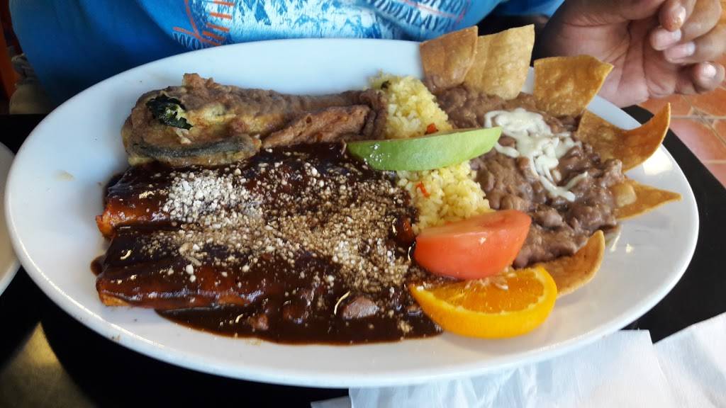 Mexican Corner | restaurant | 497 Main St, New Rochelle, NY 10801, USA | 9148133312 OR +1 914-813-3312