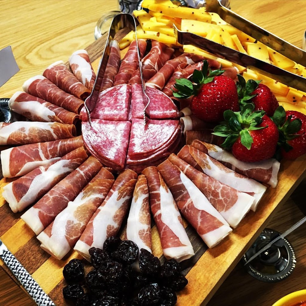 The Local Peach | restaurant | 125 Lawrenceville St NW Suite 400, Norcross, GA 30071, USA | 6786948603 OR +1 678-694-8603