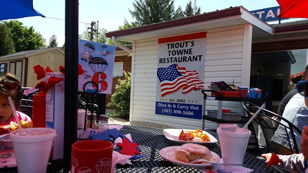 The Olde Towne Restaurant | restaurant | 200 N 2nd St, Woodsboro, MD 21798, USA | 3018985686 OR +1 301-898-5686