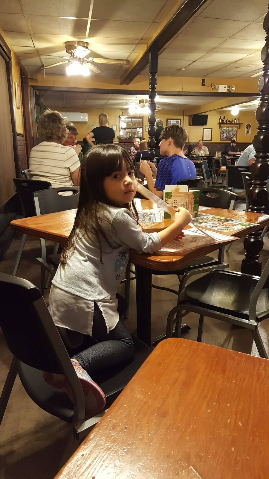 West Main Pizza & Spaghetti | restaurant | 5804 W Main St, Houma, LA 70360, USA | 9858760818 OR +1 985-876-0818