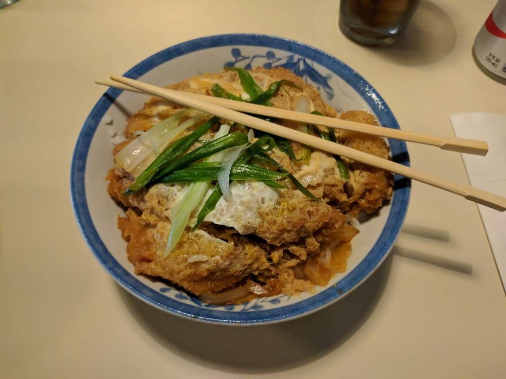 Aoki Japanese Restaurant | restaurant | 621 Broadway E, Seattle, WA 98102, USA | 2065574595 OR +1 206-557-4595