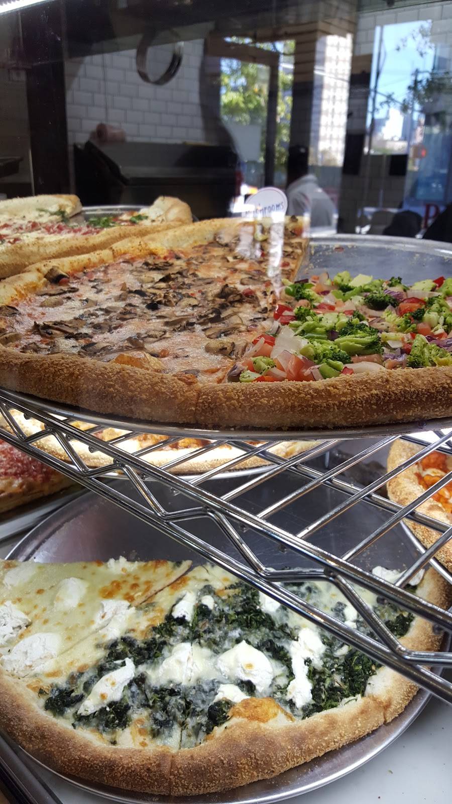 Brooklyns Homeslice Pizza | restaurant | 3016, 567 Vanderbilt Ave, Brooklyn, NY 11238, USA | 7188663147 OR +1 718-866-3147