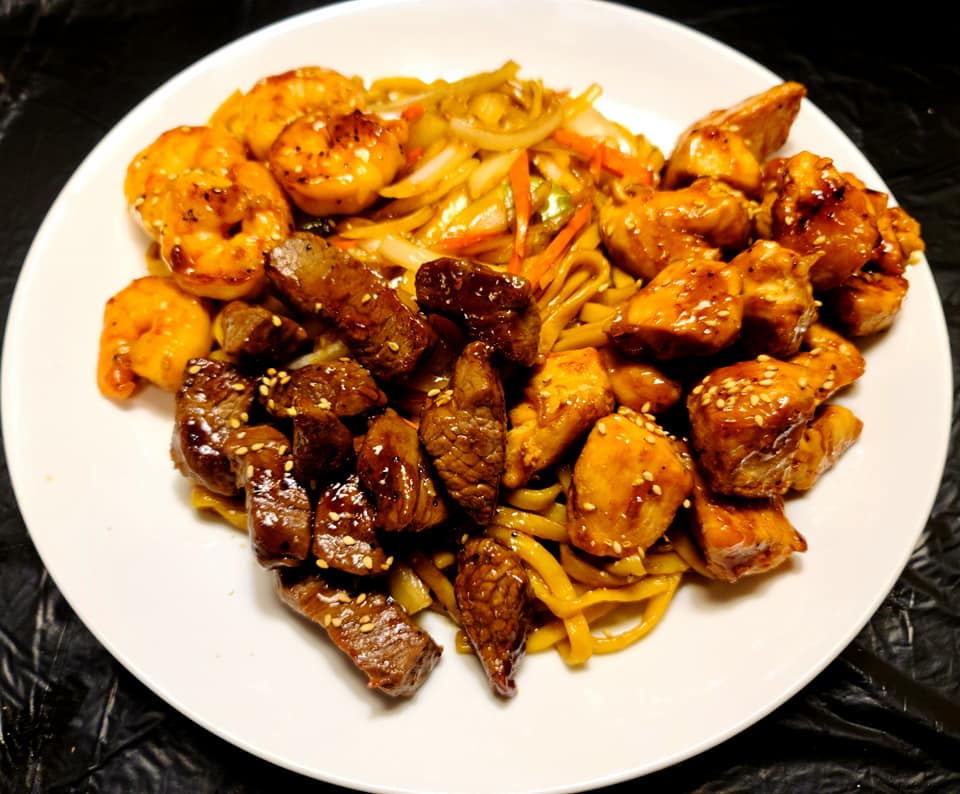 Kasabi Hibachi and Sushi on Wheels | restaurant | 825 W Lincoln Ave, Charleston, IL 61920, USA | 2172184444 OR +1 217-218-4444