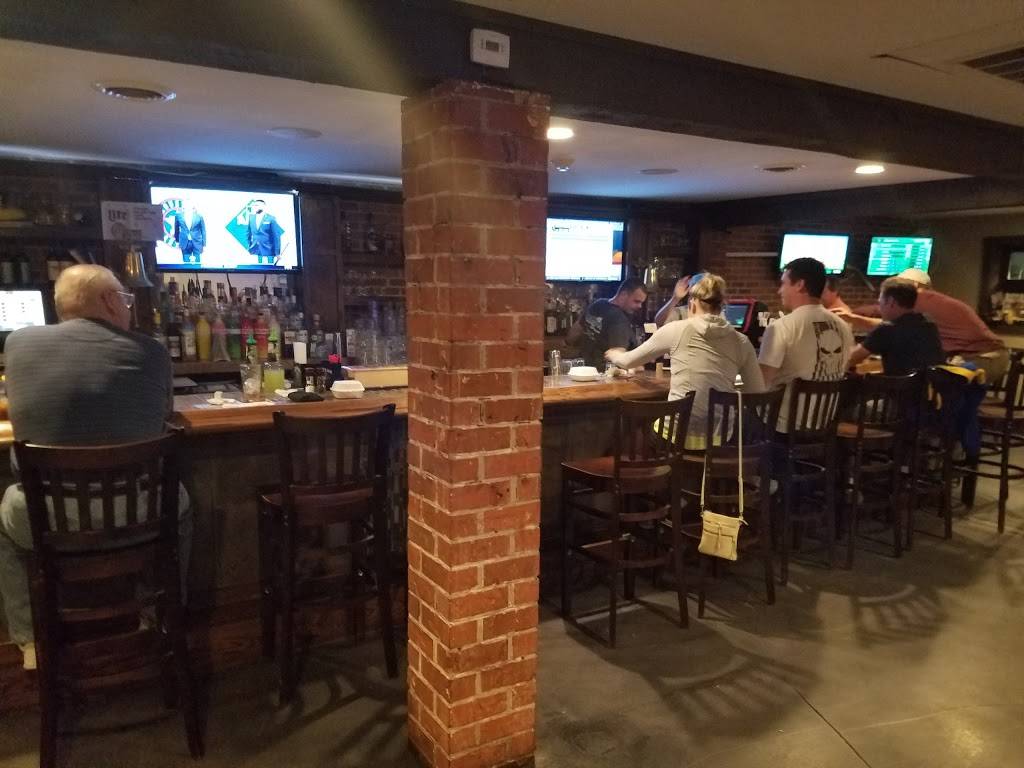 Dockside Restaurant & Sports Bar | restaurant | 421 Deale Rd, Tracys Landing, MD 20779, USA | 4108671138 OR +1 410-867-1138