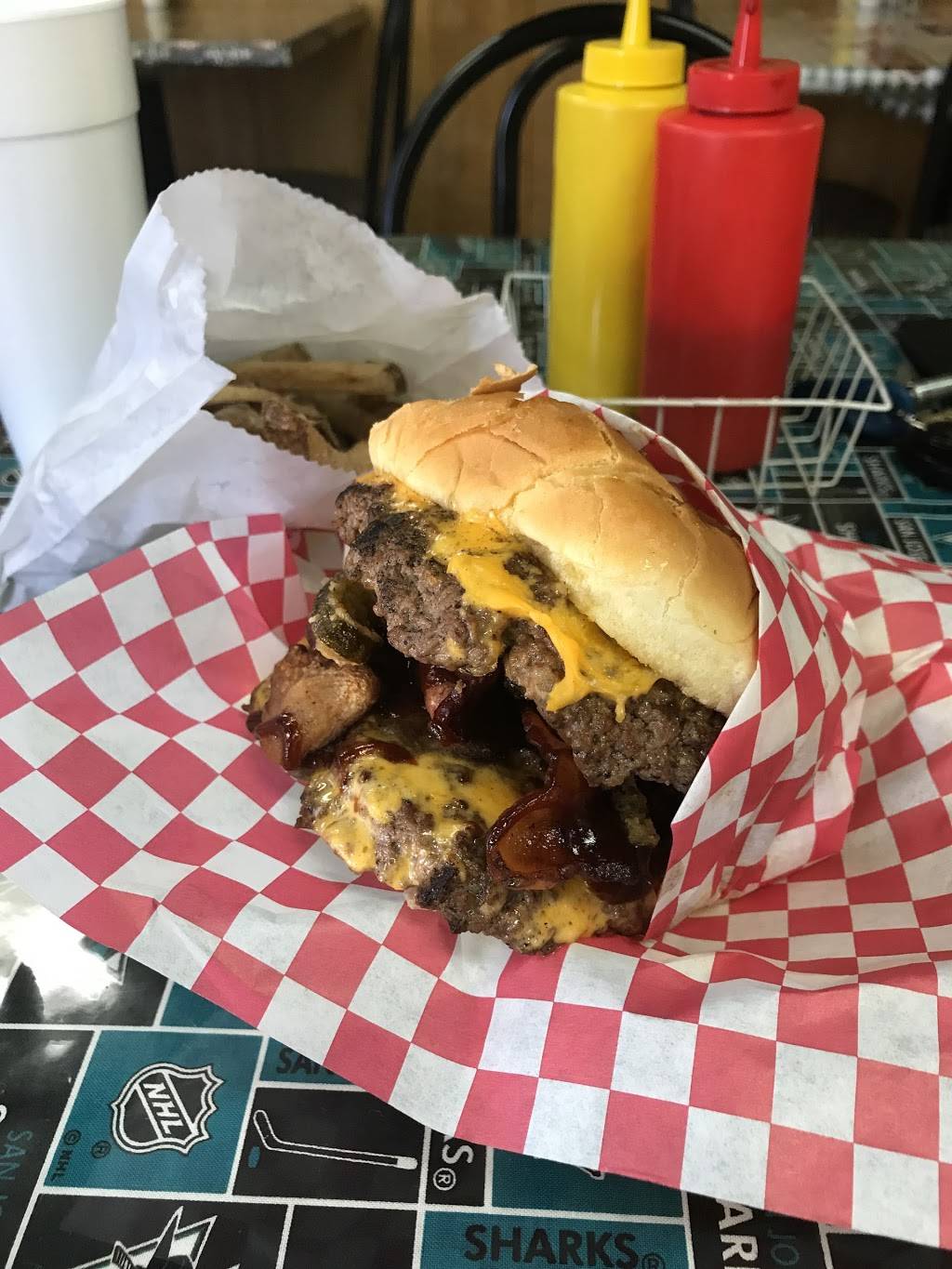 Beyond The Bunz | restaurant | 4525 Broadway Ave ste. C, Salida, CA 95368, USA | 2095668999 OR +1 209-566-8999