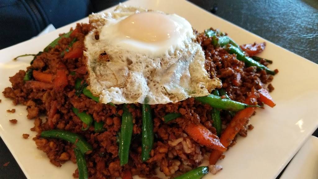 Pongos Kitchen & Tap | restaurant | 8519, 701 Sonoma Mountain Pkwy # C8, Petaluma, CA 94954, USA | 7077659800 OR +1 707-765-9800