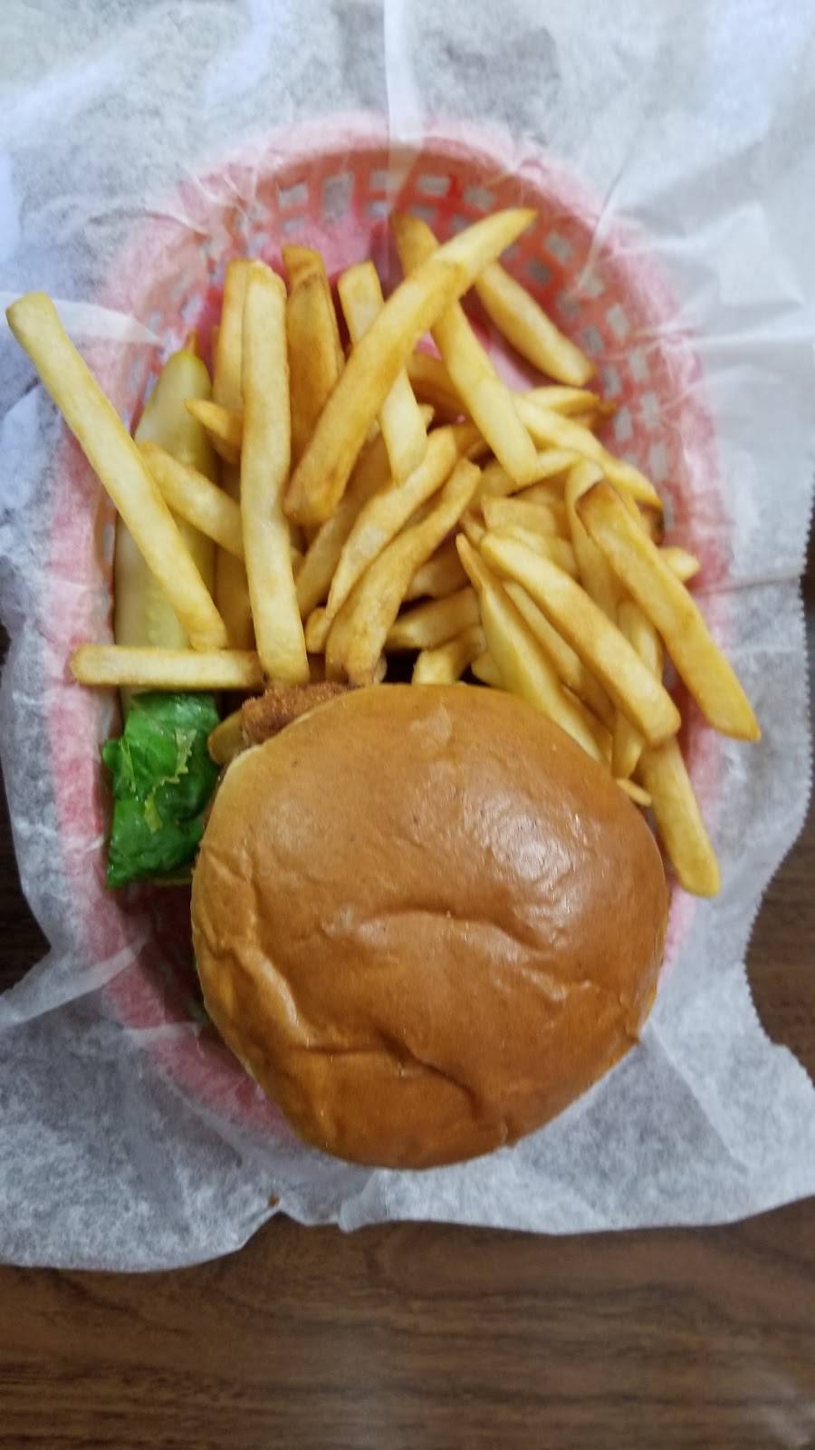 Julians BBQ & Grill | restaurant | 552 E Devon Ave, Elk Grove Village, IL 60007, USA | 8479561606 OR +1 847-956-1606