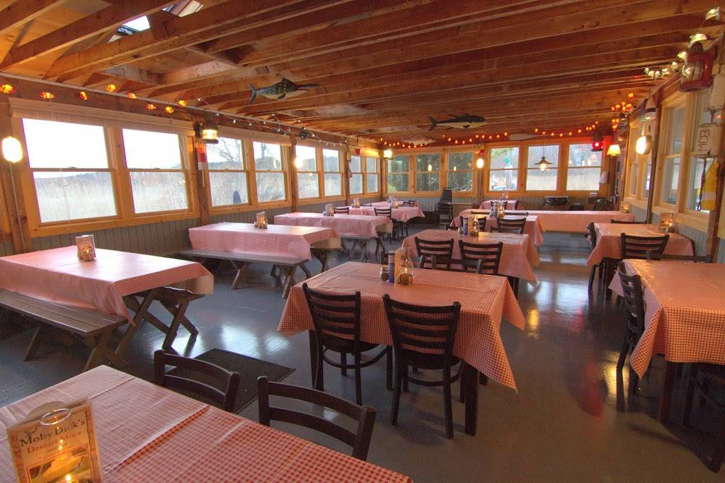 Moby Dicks Restaurant | restaurant | 3225 US-6, Wellfleet, MA 02667, USA | 5083499795 OR +1 508-349-9795