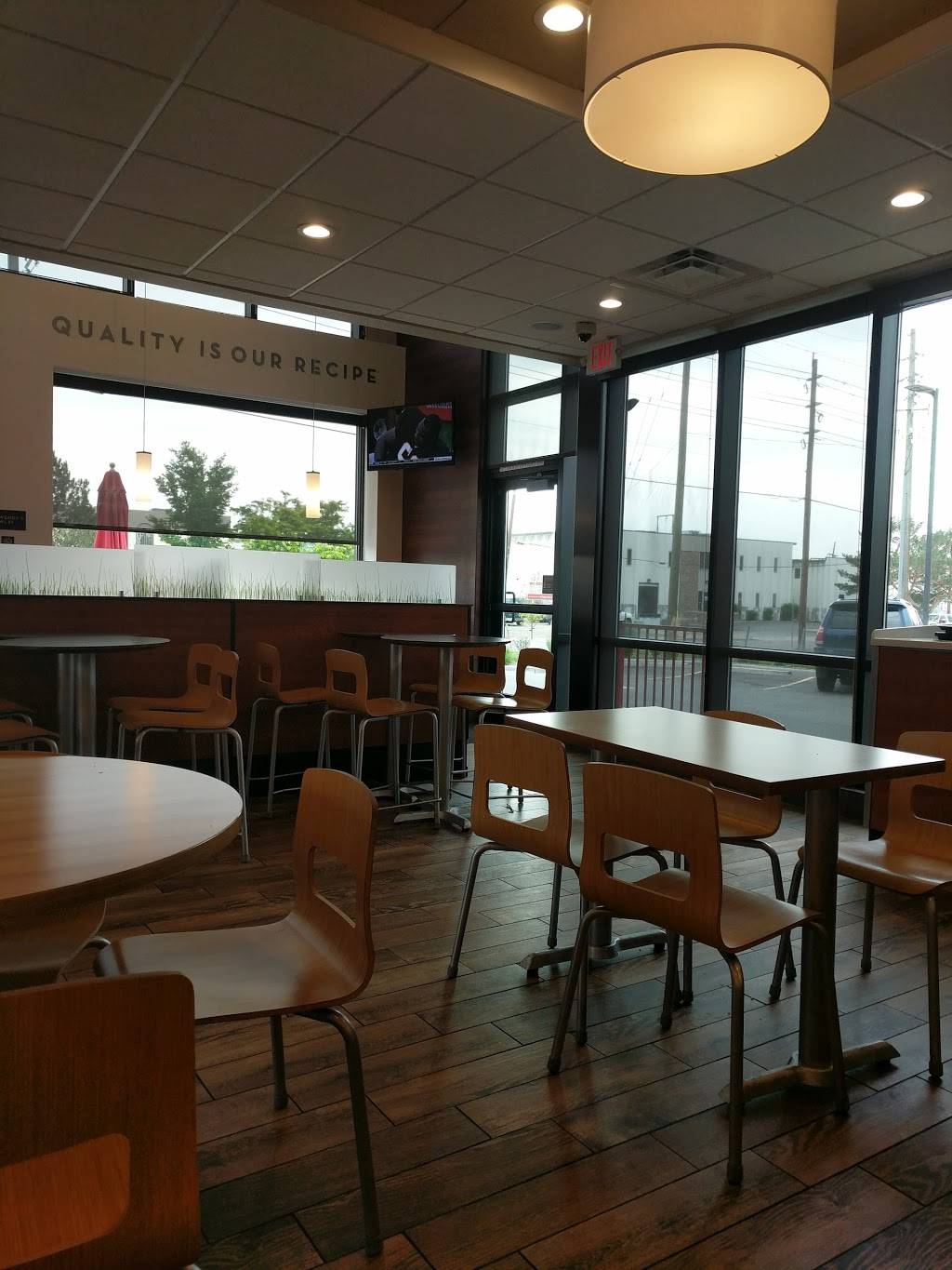 Wendys | restaurant | 5775 Logan St, Denver, CO 80216, USA | 3032940395 OR +1 303-294-0395