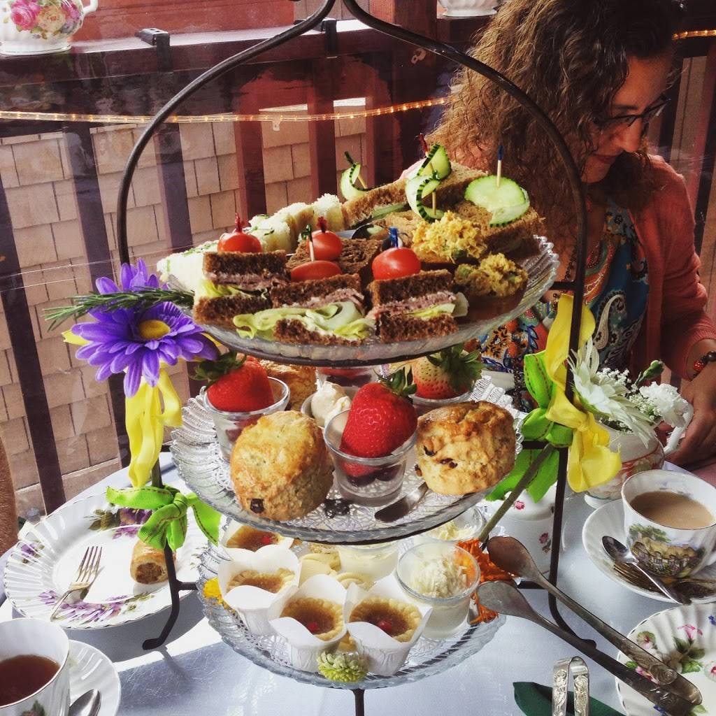 Shakespeare Corner Shoppe | cafe | 3719 India St, San Diego, CA 92103, USA | 6196832748 OR +1 619-683-2748