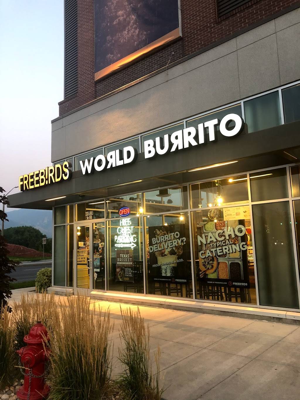 Freebirds World Burrito | meal delivery | 2120 1300 E #300, Salt Lake City, UT 84106, USA | 8014674597 OR +1 801-467-4597
