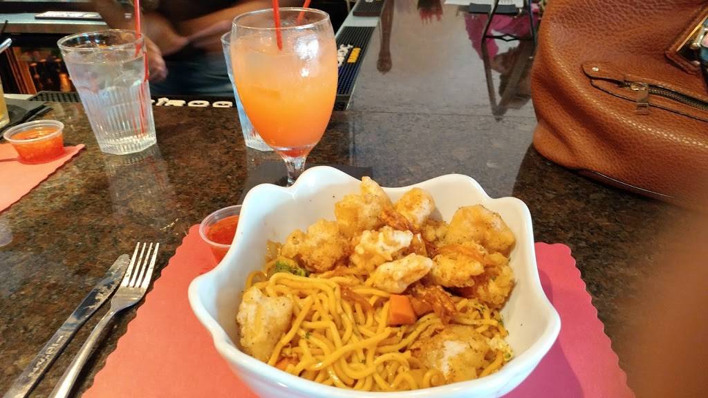 Swerve Grille | restaurant | 20126 Chagrin Blvd, Shaker Heights, OH 44122, USA | 2169916787 OR +1 216-991-6787