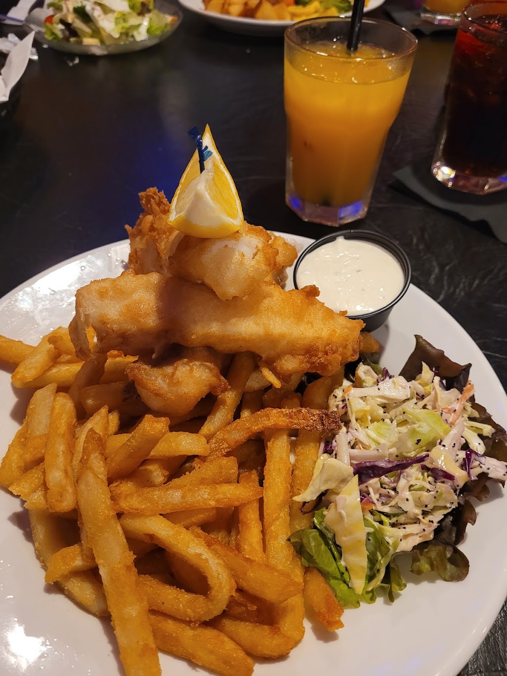 The Landing North | restaurant | 94321 Wedderburn Loop, Gold Beach, OR 97444, USA | 5414255575 OR +1 541-425-5575