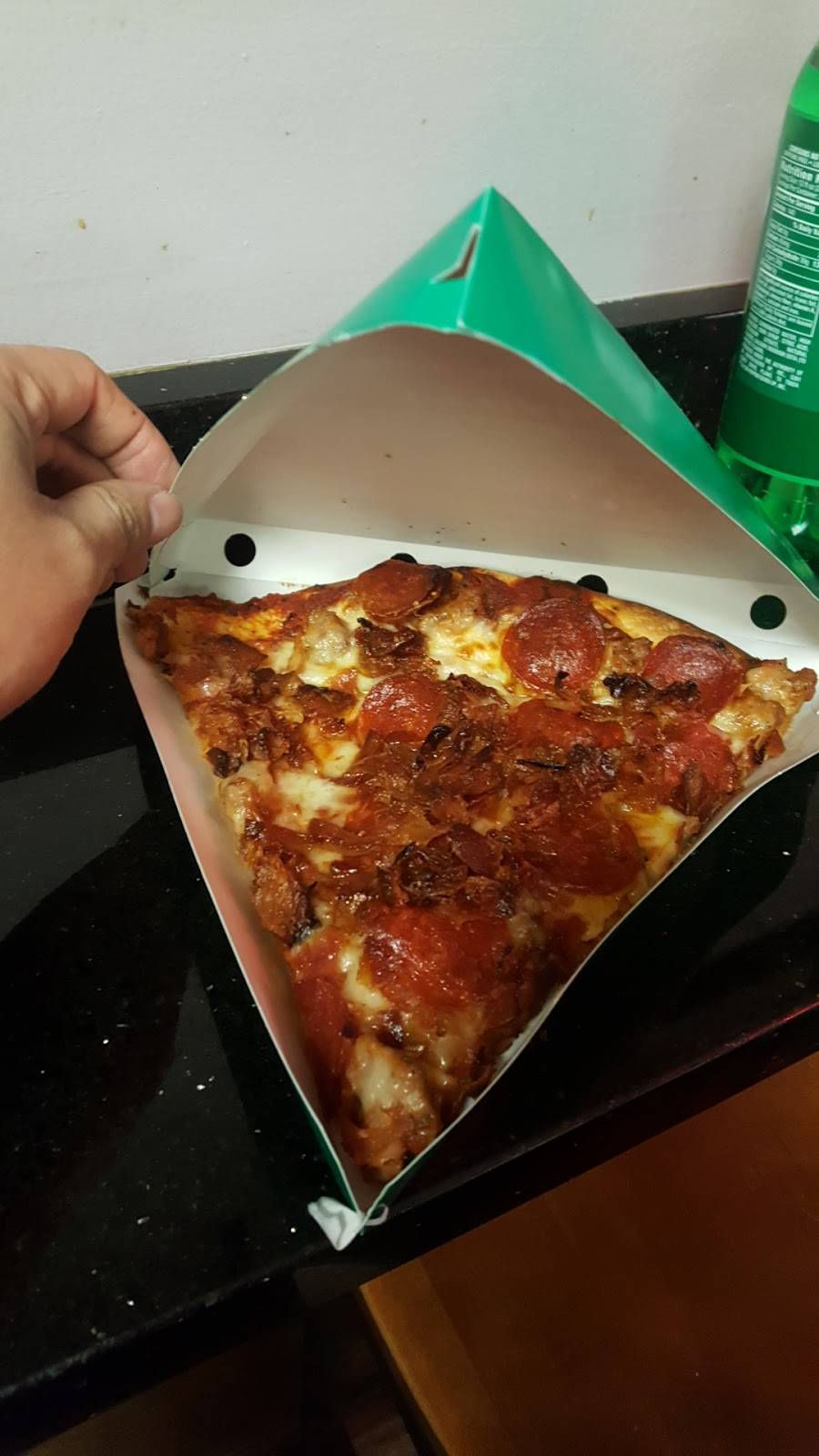 Pizanoz Pizza & Catering | restaurant | 1137 Weiland Rd, Buffalo Grove, IL 60089, USA | 8476343380 OR +1 847-634-3380