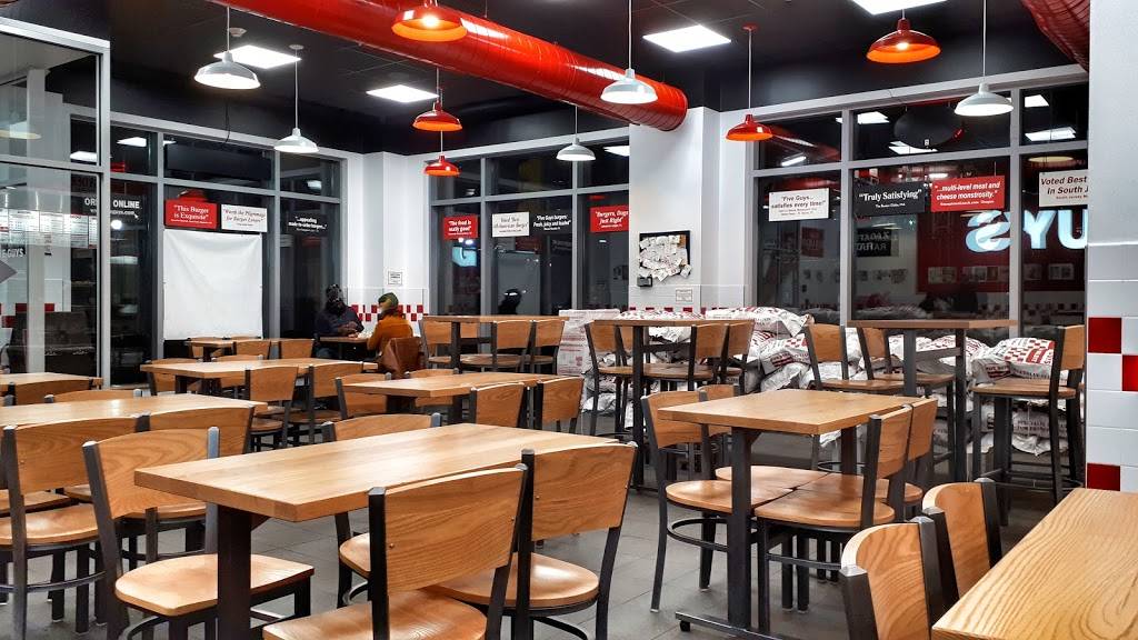 Five Guys | restaurant | 101 Hudson St, Jersey City, NJ 07302, USA | 2014336700 OR +1 201-433-6700