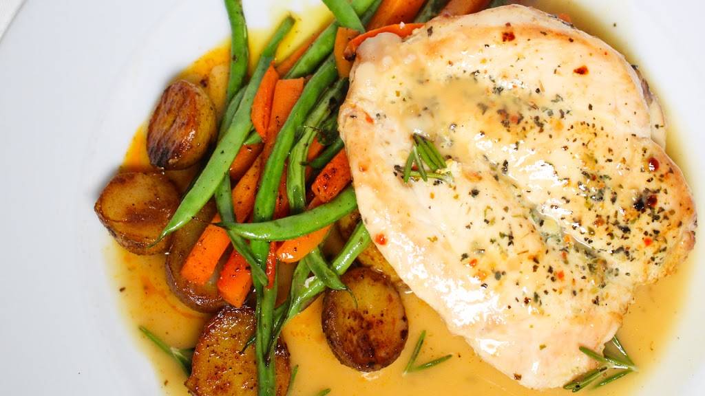 La Sala Restaurant | restaurant | 1975A Queen St E, Toronto, ON M4L 1J1, Canada | 4166940004 OR +1 416-694-0004