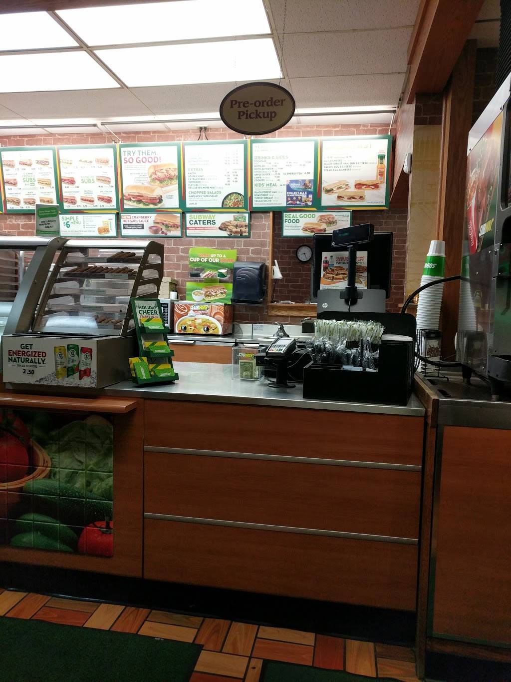 Subway | restaurant | 205 E Main St, Woodville, OH 43469, USA | 4198492371 OR +1 419-849-2371