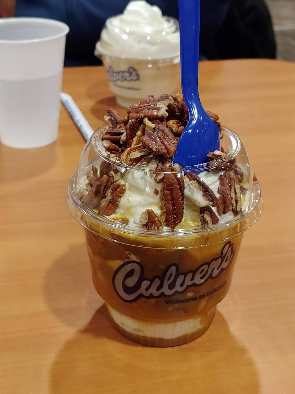 Culvers | restaurant | 92 E Auburn Rd, Rochester Hills, MI 48307, USA | 2482932200 OR +1 248-293-2200