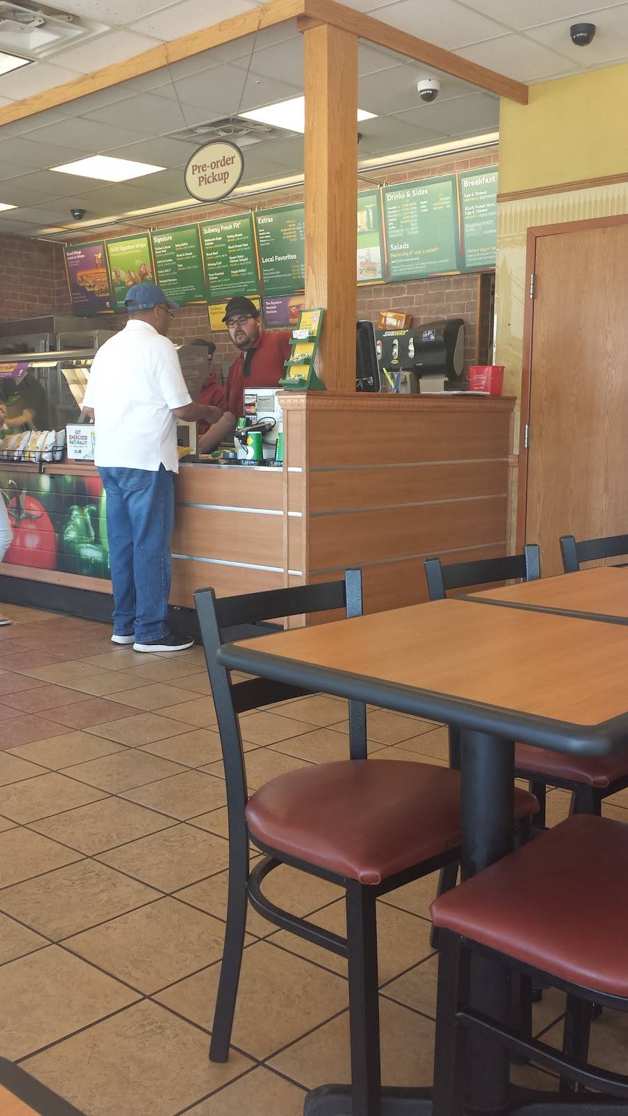 Subway | meal takeaway | 9305 E Gregory Blvd, Raytown, MO 64133, USA | 8163534930 OR +1 816-353-4930