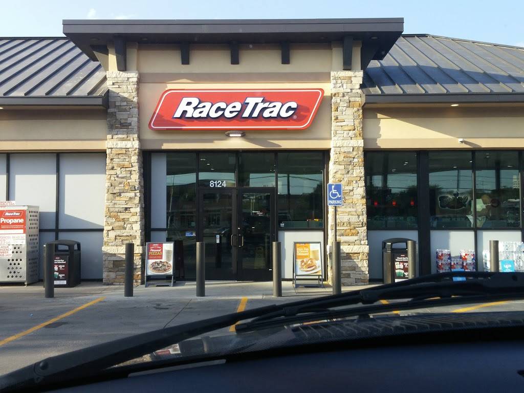 RaceTrac | bakery | 8124 Forest Ln, Dallas, TX 75243, USA | 2143485858 OR +1 214-348-5858
