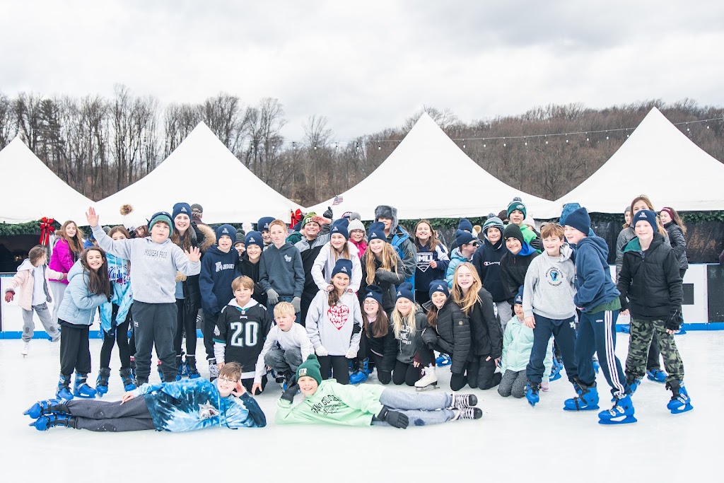 Flight on Ice at Energy Transfer Veterans Memorial Rink | restaurant | 4901 West Chester Pike, Newtown Square, PA 19073, USA | 6106272100 OR +1 610-627-2100