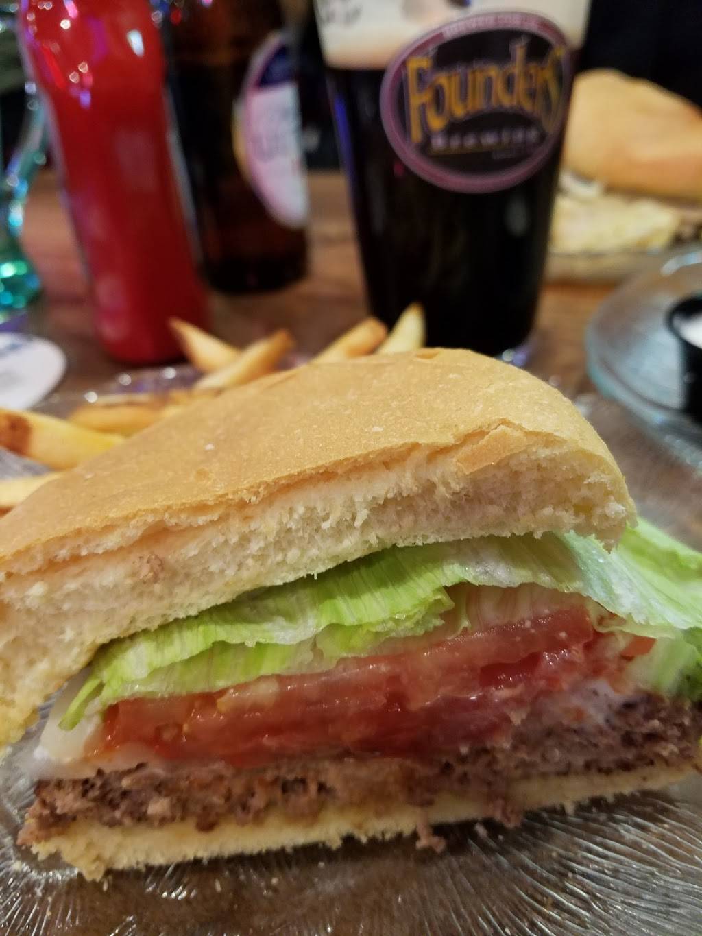 Dicks Bar & Grill | restaurant | 205 Central Ave, Osseo, MN 55369, USA | 7634257400 OR +1 763-425-7400