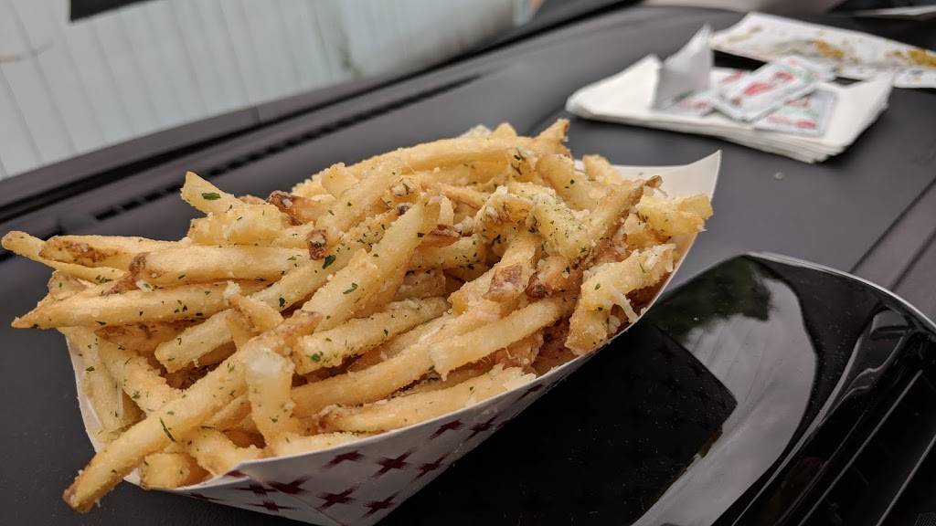 Willy Burger | restaurant | 5535 Calder Ave, Beaumont, TX 77706, USA | 4098923400 OR +1 409-892-3400