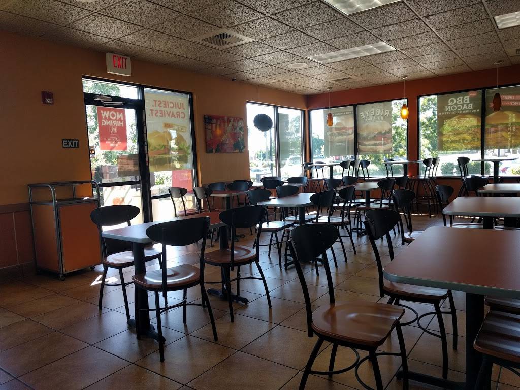 Jack in the Box | restaurant | 401 Blue Ravine Rd, Folsom, CA 95630, USA | 9169832107 OR +1 916-983-2107