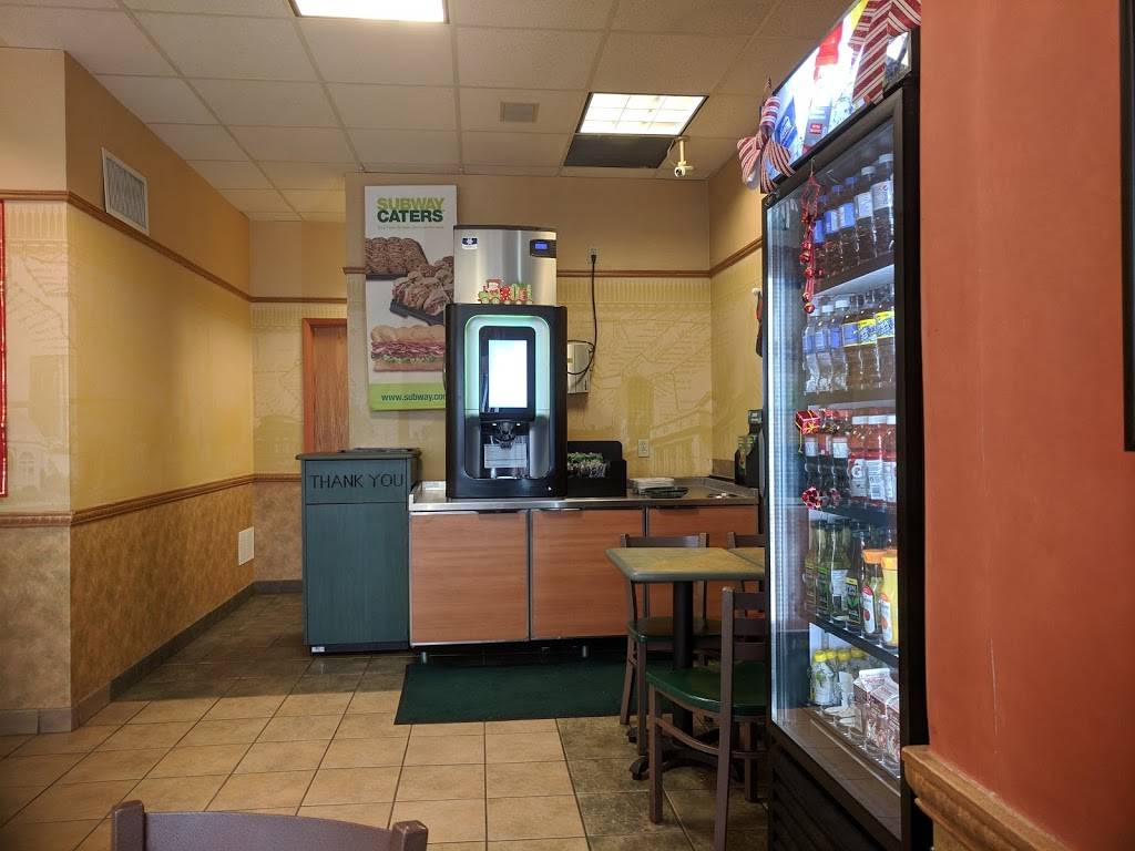 Subway | restaurant | 1018 King St W, Hamilton, ON L8S 1L4, Canada | 9053089378 OR +1 905-308-9378