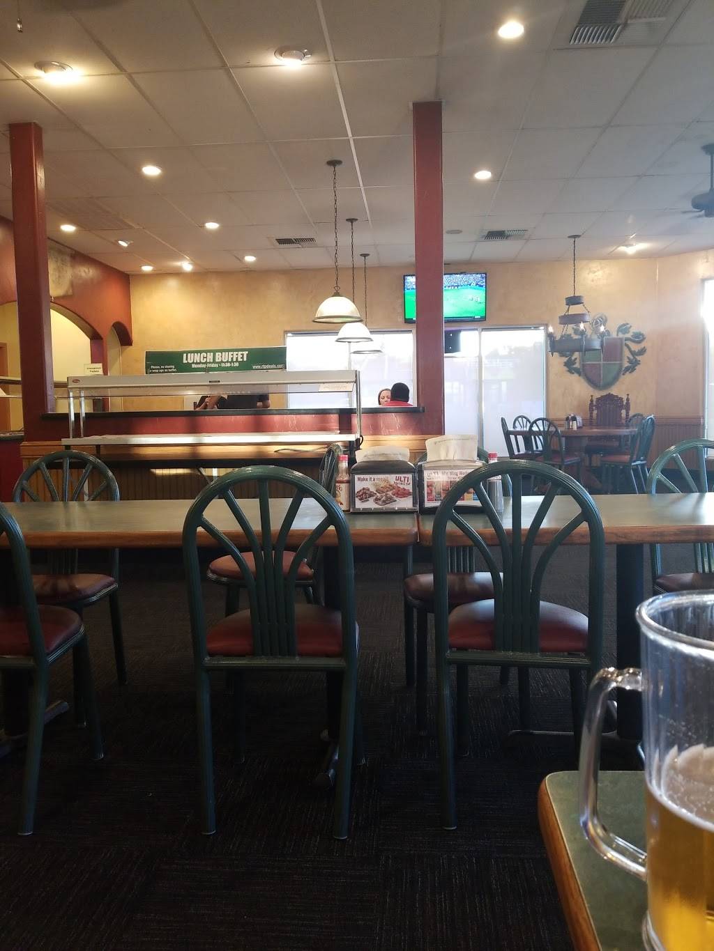 Round Table Pizza | meal delivery | 1516 CA-99, Gridley, CA 95948, USA | 5308468077 OR +1 530-846-8077