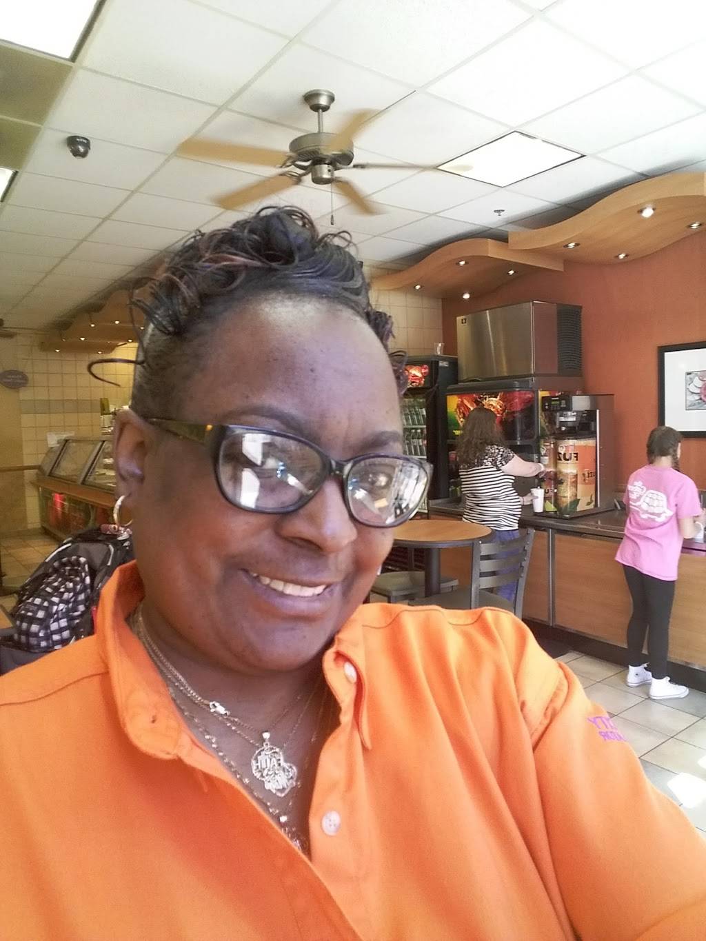 Subway | restaurant | 55 Market Pl, Baltimore, MD 21202, USA | 4107796361 OR +1 410-779-6361