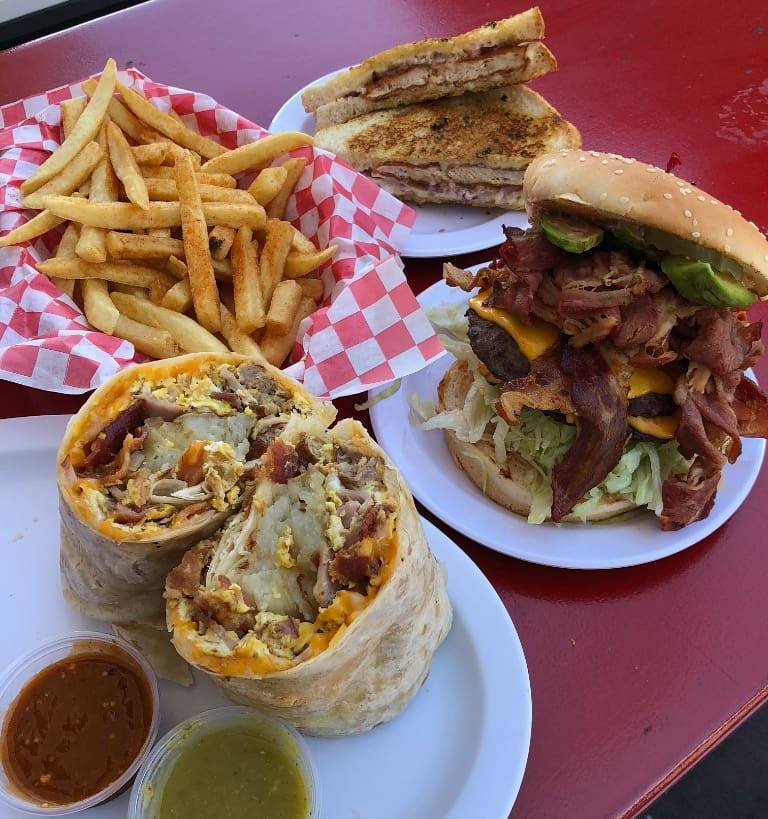 Charlies Best Burgers | restaurant | 5138 E Olympic Blvd, Los Angeles, CA 90022, USA | 3239681120 OR +1 323-968-1120